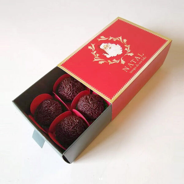 Caixinha com 4 Brigadeiros